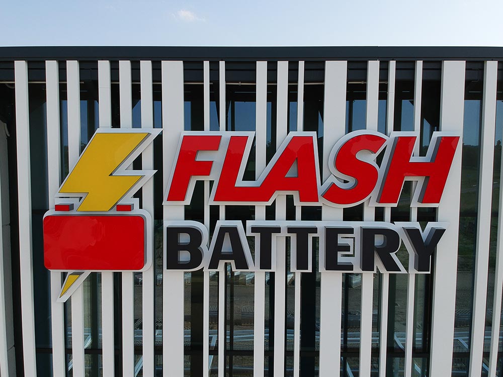Flash Battery headquarter logo